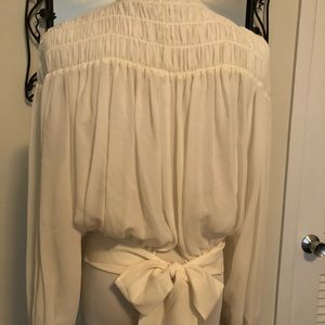 Frame white silk top with cute detail
